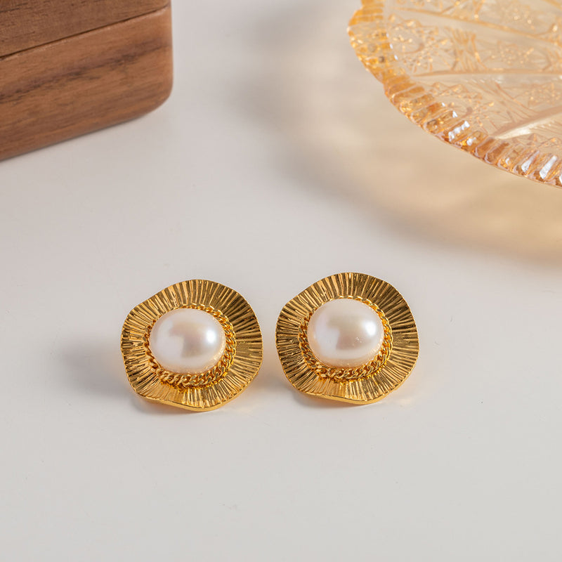 GLOD EYES PEARL EARRING