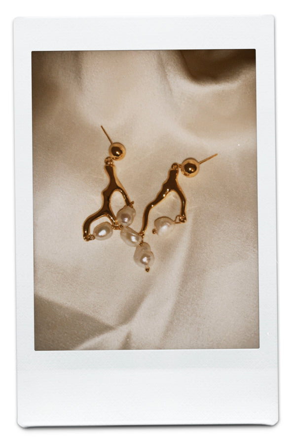 GOLD BRANCH EARRING